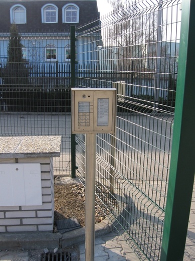 Jeneč 002.jpg